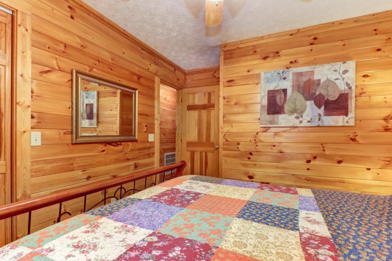 Friendly Bear Cabin Пиджен-Фордж Экстерьер фото